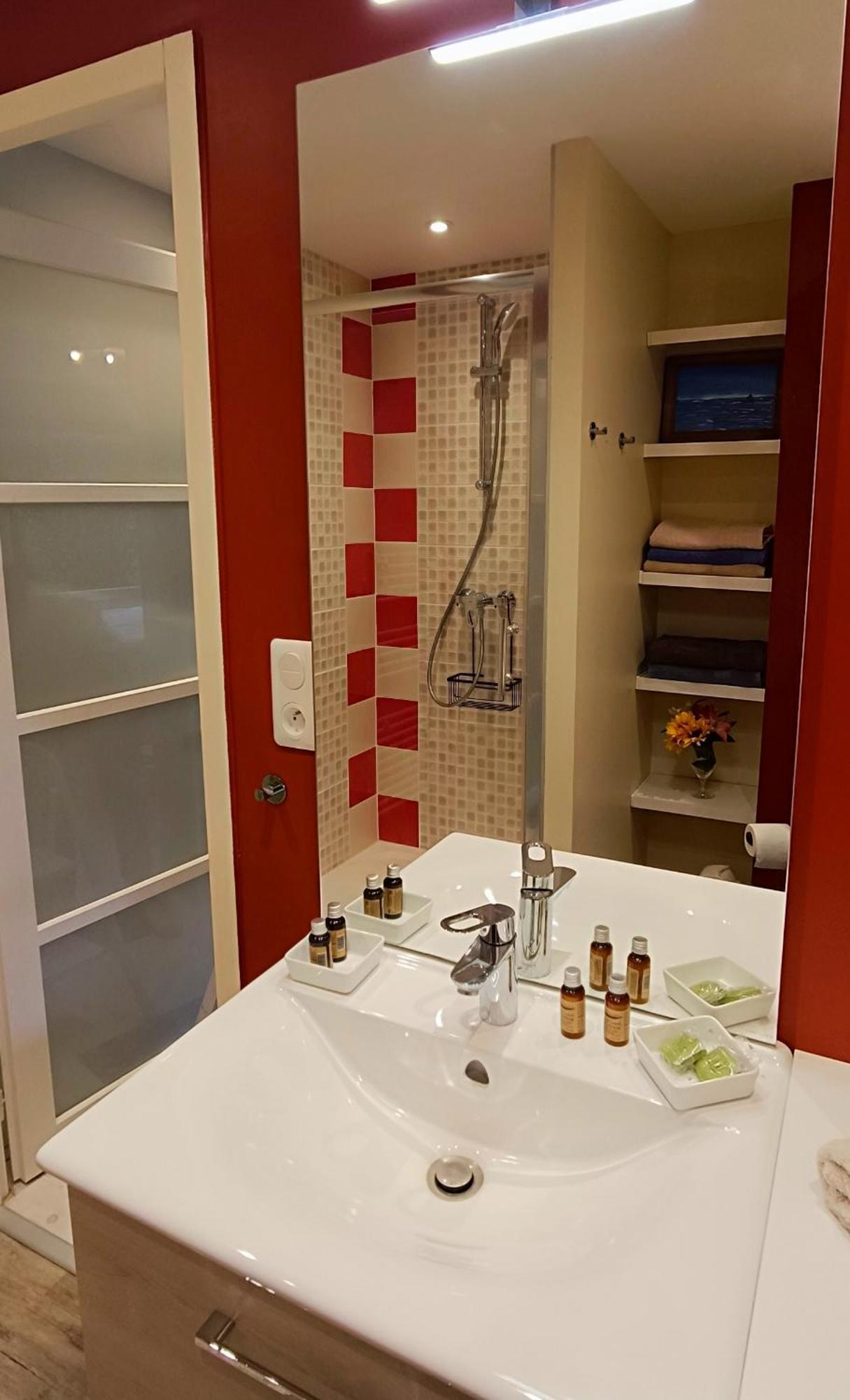 Studio Proche Plage - Parking Gratuit Et Prive - Terrasse Et Petit Jardin Cloture Courseulles-sur-Mer Εξωτερικό φωτογραφία